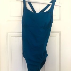 one piece nike swimsuit